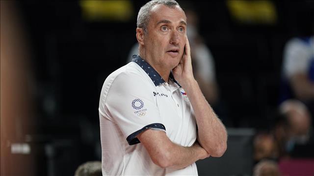 רונן (ננו) גינזבורג, מאמן נבחרת צ'כיה בכדורסל. צילום: אי-פי