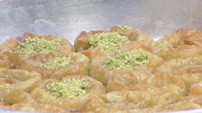 في مطبخ نوف - بقلاوة