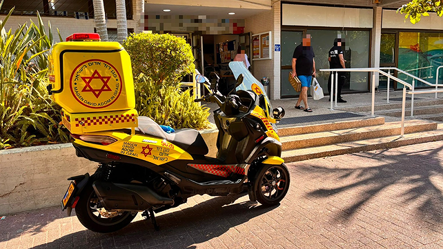אופנוע מד"א בזירת הטביעה בחולון