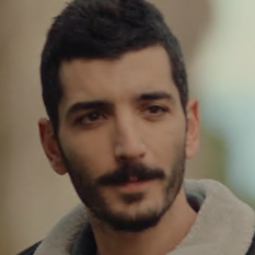 מחבר עידו קציר