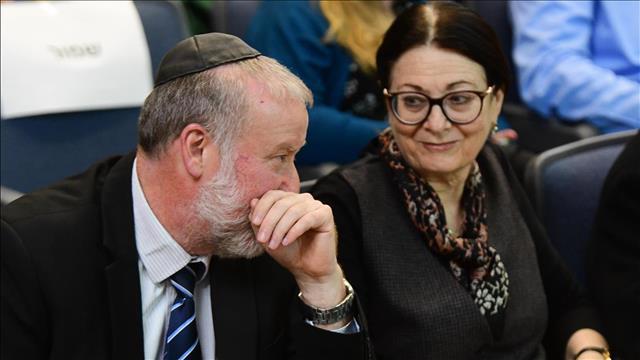 אביחי מנדלבליט ואסתר חיות