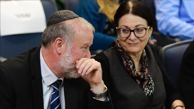 אביחי מנדלבליט ואסתר חיות