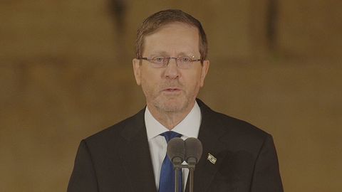 הנשיא הרצוג בטקס יום הזיכרון ברחבת הכותל המערבי