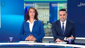 سياسي في مكان