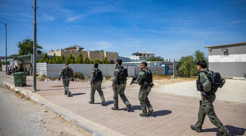 בן גביר טען שהמשטרה עצרה עזתים שחדרו ב-7 באוקטובר - גורמי ביטחון שללו: שהו עם אישורים לפני הטבח
