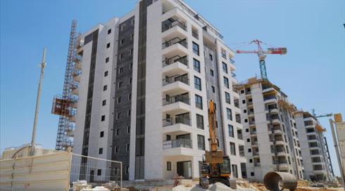 קנסות לקבלנים וסנקציות נגד רשויות סרבניות: התוכנית להורדת מחירי הדיור