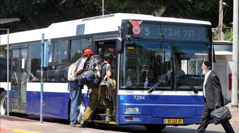 "תוגברו מיניבוסים": מיזם התחבורה הציבורית בשבת בגוש דן החל בהצלחה