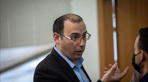 המשטרה שוקלת לפתוח בחקירה נגד ח"כ שמחה רוטמן