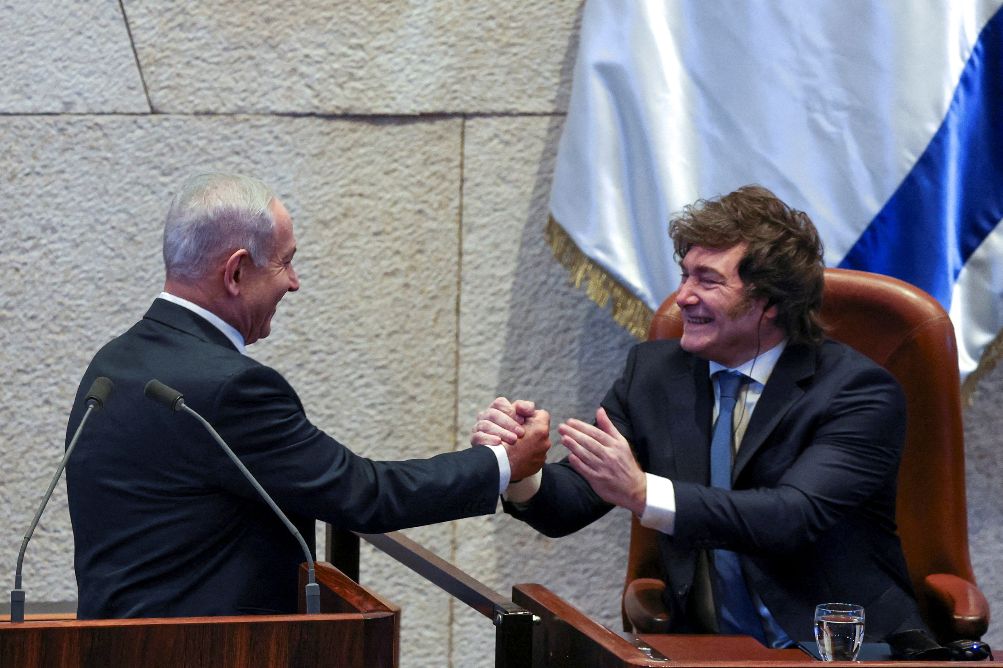 חאבייר מיליי ובנימין נתניהו בכנסת