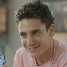 מחבר יניב גרוטס
