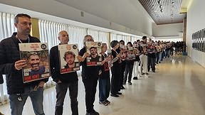 מטה משפחות החטופים במחאה בכנסת לציון 150 ימים למלחמה