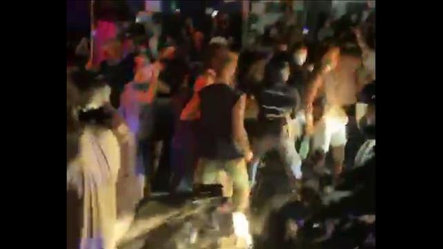 תיעוד: שוטר מכה מפגין במחאה בתל אביב