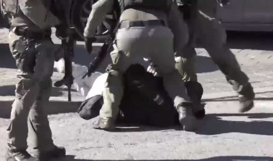 מג"ב אלימות