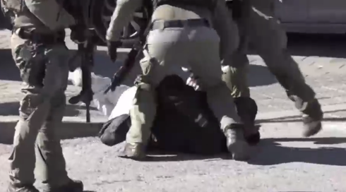 השיחה של בן גביר עם קצין מג"ב החשוד שהיכה צלם - וההבטחה