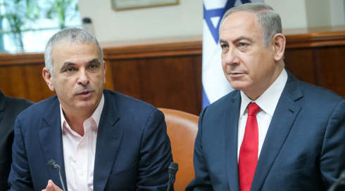כחלון לקראת הדיון בחוק לעקיפת בג"ץ: "נעמוד בהסכמים"
