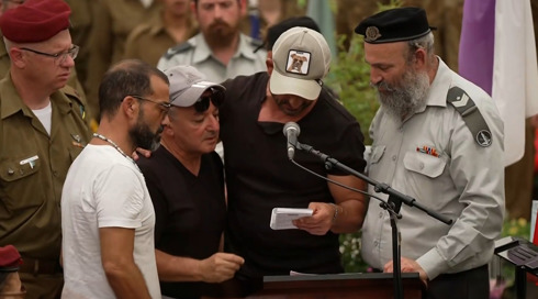 בדמעות ובקריאה להמשיך: הלוחמים עומר סמדג'ה וסעדיה דרעי הובאו למנוחות
