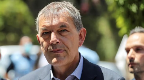 שר הפנים מנע את כניסת מנכ"ל אונר"א לישראל