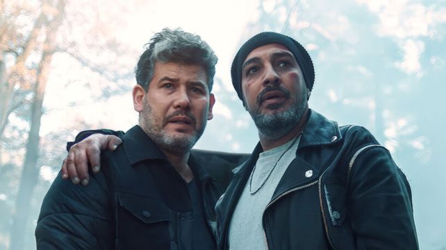חנן סביון וגיא עמיר, מתוך "באש ובמים"