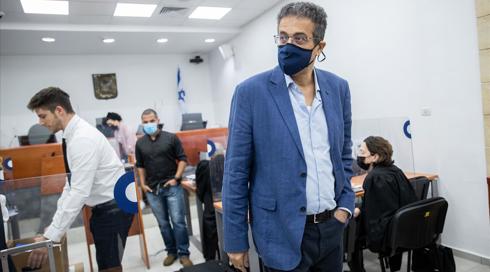 עדות ישועה נגעה בעיקר לאלוביץ', אז למה פרקליטי נתניהו ביקשו 10 ימים לטובת חקירה נגדית?