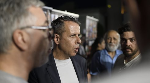 רונן צור עזב את תפקידו במטה משפחות החטופים