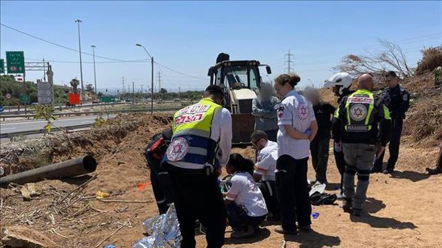 זירת תאונת עבודה ברמת השרון שבה נהרג פועל ששאף חומרים רעילים. 03.06.21