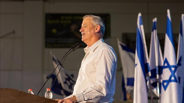 בני גנץ במפגש עם תושבים בהוד השרון, יולי 2019