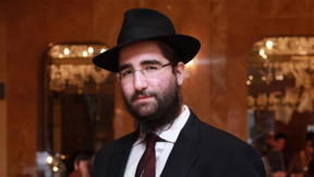 האנטישמיות בצרפת: רב הותקף באלימות כשחזר מבית הכנסת עם בנו