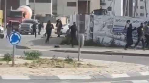 קטטה המונית באופקים, 6 עוכבו; הרקע - סכסוך בין משפחות