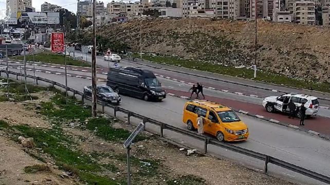תיעוד הפיגוע ליד מעלה אדומים 5.2