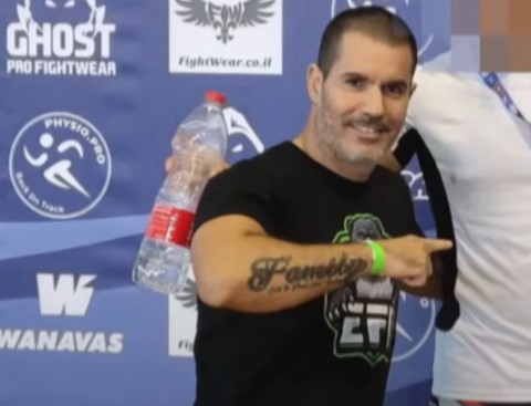 עמית חכים