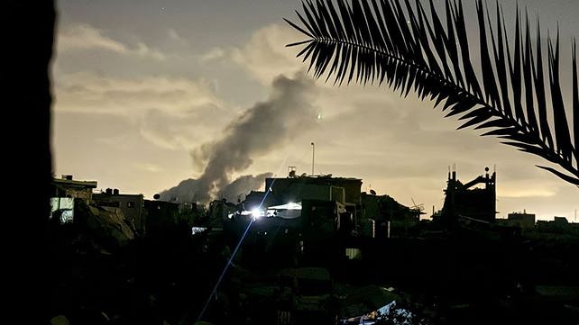 תיעודים פלסטיניים מתקיפות חיל האוויר בעיר עזה, 17.08.26