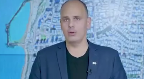 ראש עיריית בת ים לתושביו: לא לשתף פעולה עם מפעילים איראנים