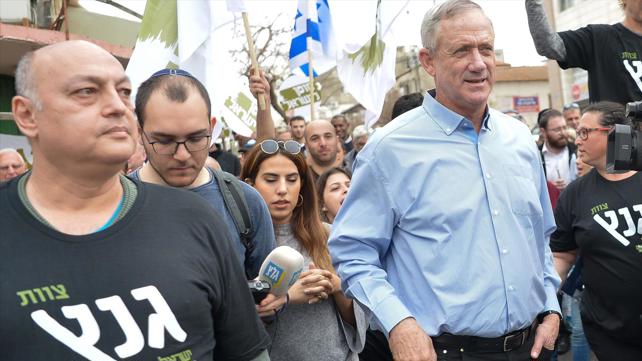 בני גנץ