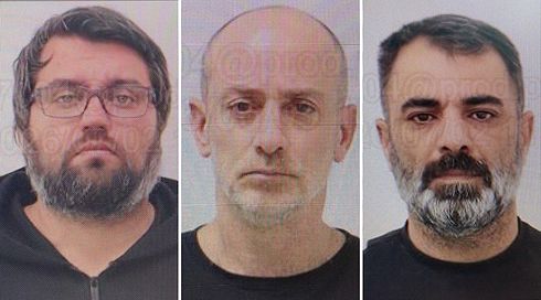 מימין לשמאל: רוסלאן אבשייב, יואב גלבוע, אמיל אבשייב