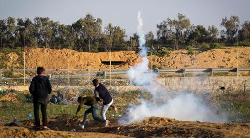 הפרות הסדר האלימות בעזה: 2 פלסטינים נהרגו