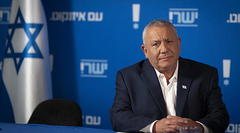 "לישראל מגיע פרק חדש": איזנקוט הכריז רשמית על ריצה לראשות הממשלה