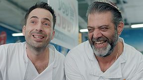 יניב סויסה ודניאל סטיופין מתוך "קופה ראשית - הסרט"
