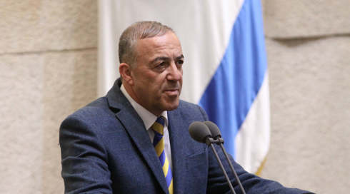 הצעת חוק: ארגונים המטיפים לא לשרת יוצאו מבתי הספר
