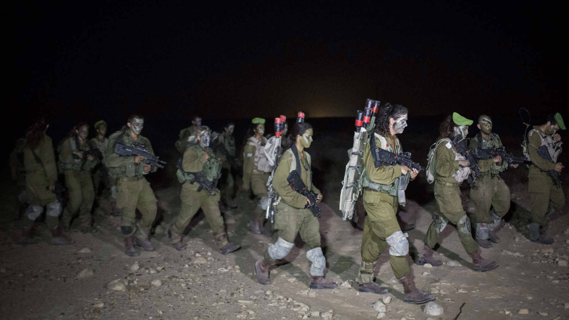 חיילות "קרקל" באימון (למצולמות אין קשר לכתבה)