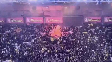 אבוקה ביציע בית