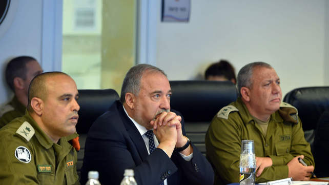 שר הביטחון, אביגדור ליברמן