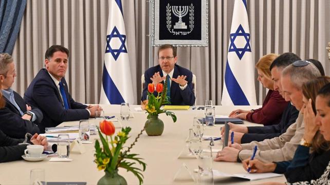 שיחות המשא ומתן בבית הנשיא
