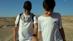 "אמרת לי שאתה גאה בי רק שלוש פעמים בחיים": מסע קירוב בין אבות ובנים