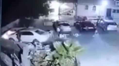 תיעוד: דורס בכוונה קבוצת אנשים בעקבות סכסוך בכביש