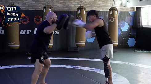 "כולם גיבורים": המקום שעוזר לפצועי המלחמה לעמוד בחזרה על הרגליים