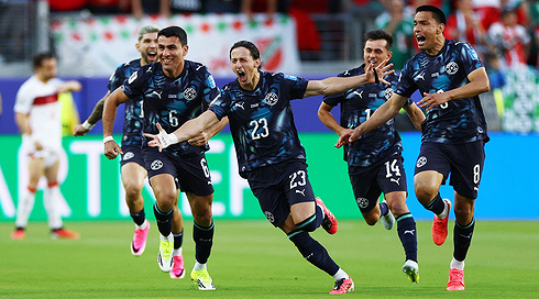 2026 06 20T030244Z 990353180 UP1EM6K08GJQS RTRMADP 3 SOCCER WORLDCUP TUR PRY