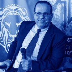 איוב קרא