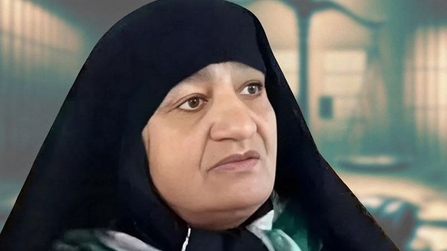 כולסום אכברי, "האלמנה השחורה" מאיראן