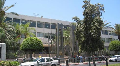הגימנסיה העברית הרצליה מציגה: מועדון הסרט הפוליטי