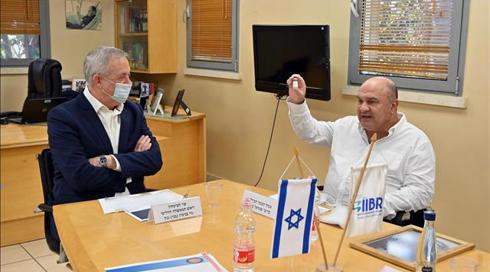 פרסום ראשון: ישראל לקראת ניסוי בחיסון קורונה על בני אדם